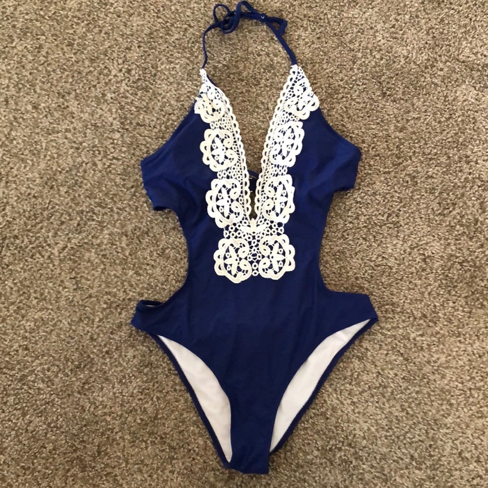 One piece swimsuit